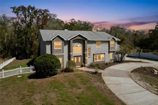 10655 LAKEVIEW DR photo