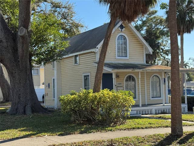 1505 6TH AVE W photo