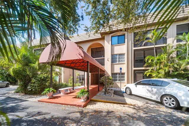 3700 S OSPREY AVE #118 photo
