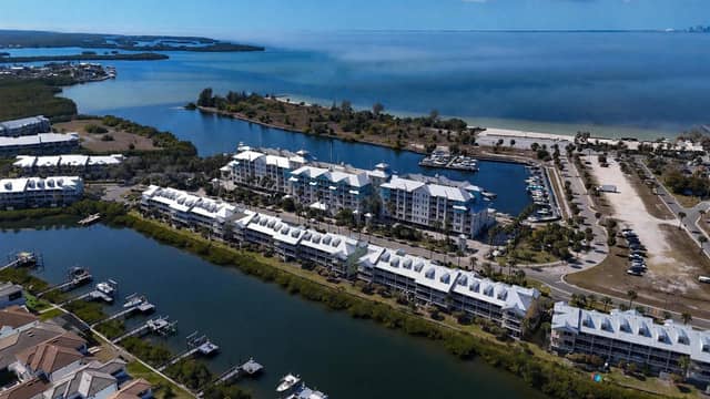 547 BAHIA BEACH BLVD photo