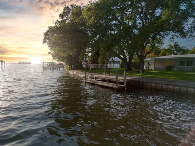 5 SHORE DR photo