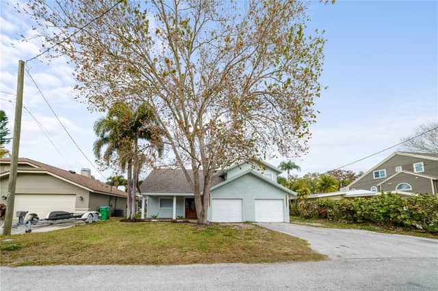 3149 N CANAL DR photo