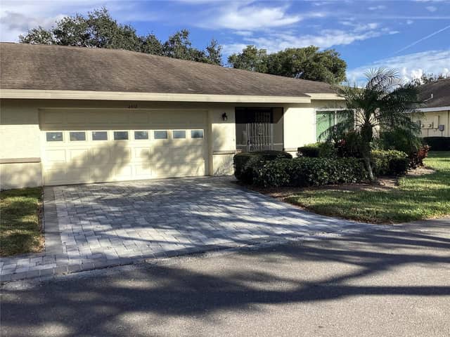 2512 LANCASTER DR #2512 photo