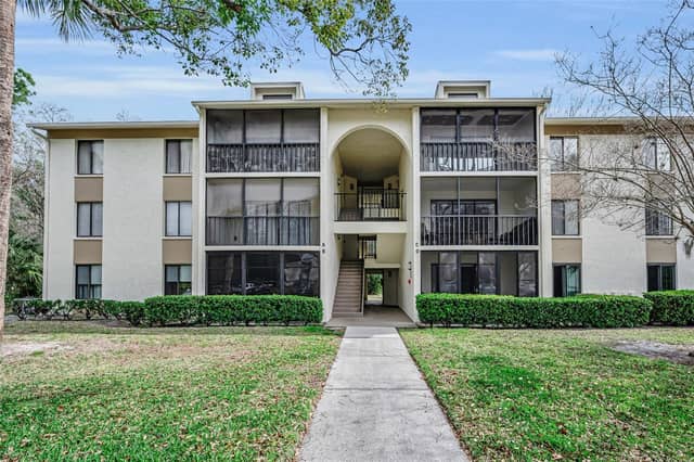 3232 LAKE PINE WAY E #C1 photo