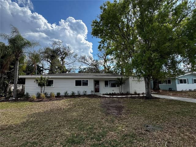 3182 HATTON ST photo