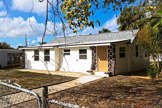 426 S DISSTON AVE photo