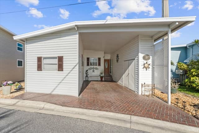 33 N STARBOARD DR photo