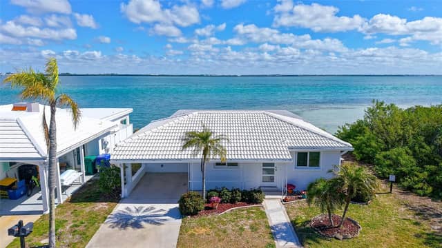 948 SPANISH DR S photo