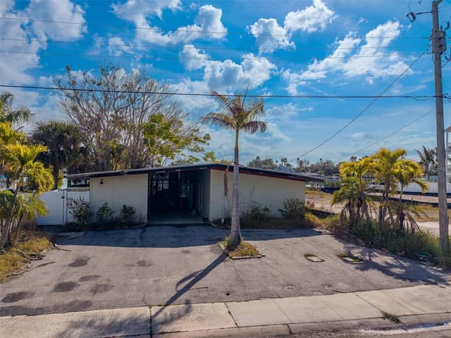 1217 BAY SHORE BLVD photo