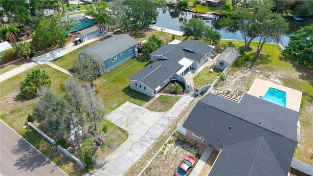 5822 RIVER RD photo