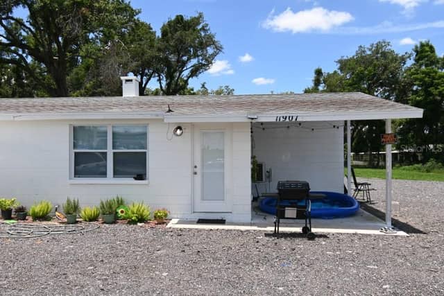 11907 FRONTAGE RD photo
