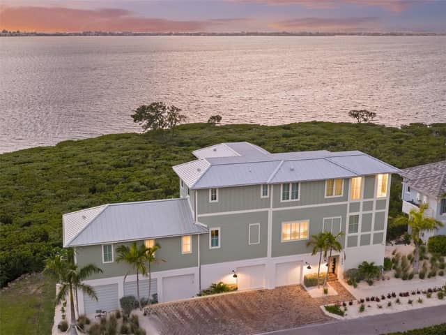 332 HARBOUR SOUND CT photo