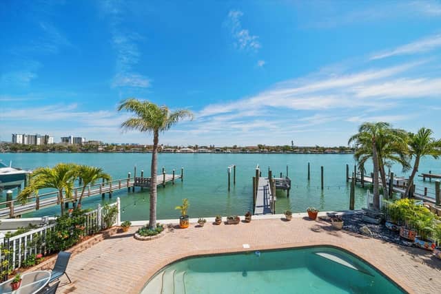 8685 E BAY DR photo