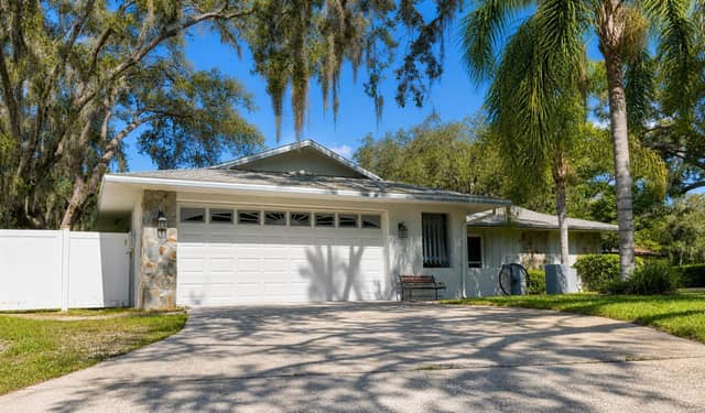 2309 WOODBEND CIR photo