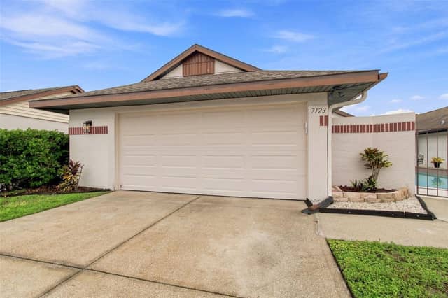 7123 SILVERMILL DR photo