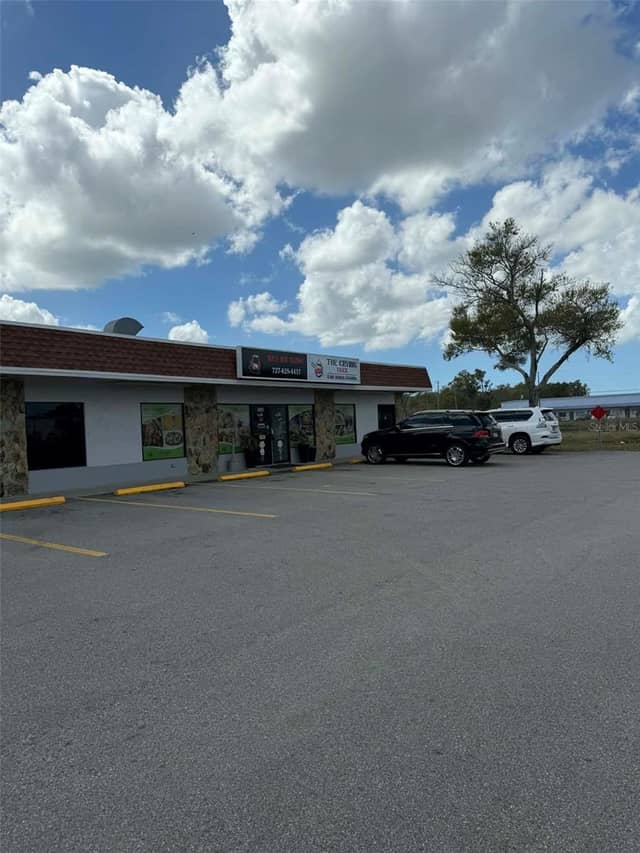 8256 ULMERTON RD photo
