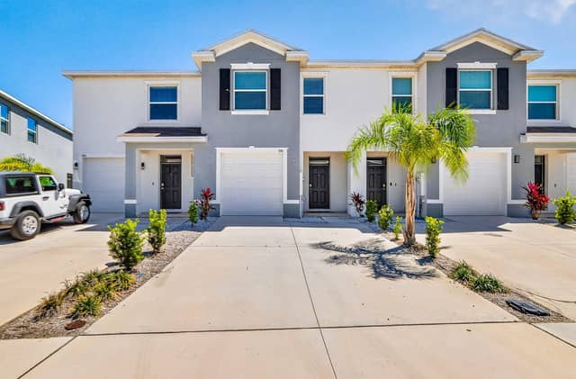350 MANGROVE SHADE CIR photo