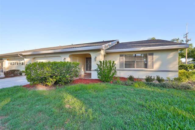 2321 LANCASTER DR photo
