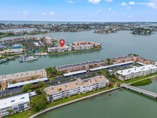 7625 SUN ISLAND DR S #207 photo