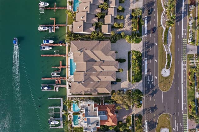 830 PINELLAS BAYWAY S photo