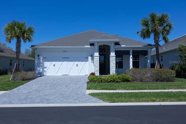 8100 SLIPWAY DR photo