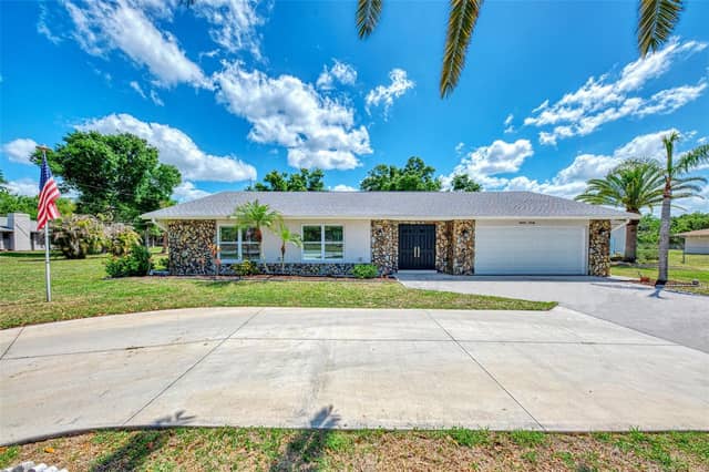 1620 MISSION VALLEY BLVD photo