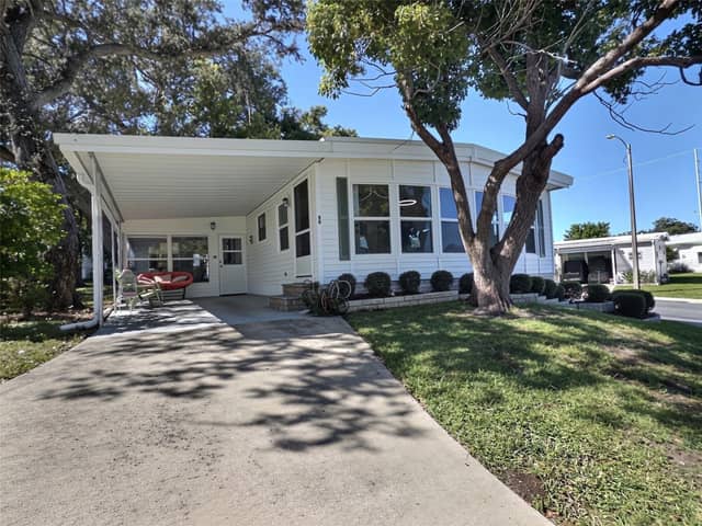 46 PALM FOREST DR photo