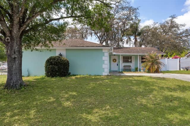 502 AVOCADO CIR photo