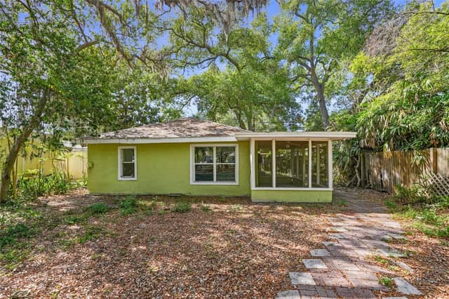 619 BEVERLY AVE photo