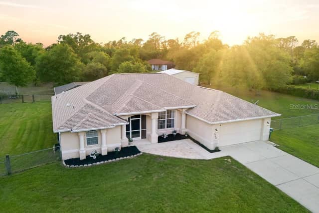 2105 BENNETT LN photo