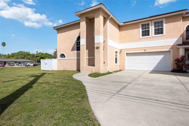 1621 DR MARTIN LUTHER KING WAY photo