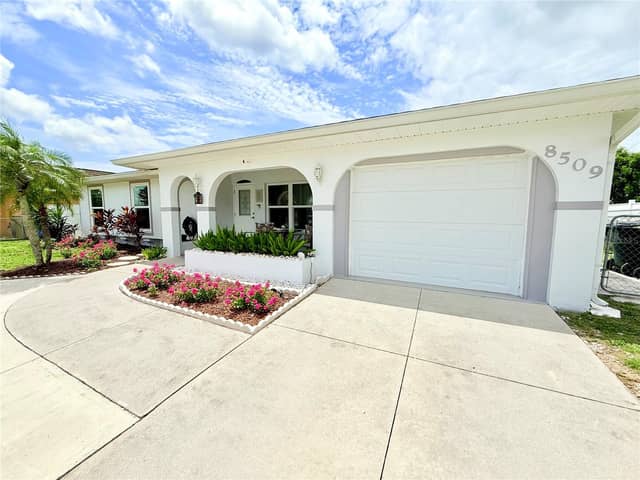 8509 LA BOCA AVE photo