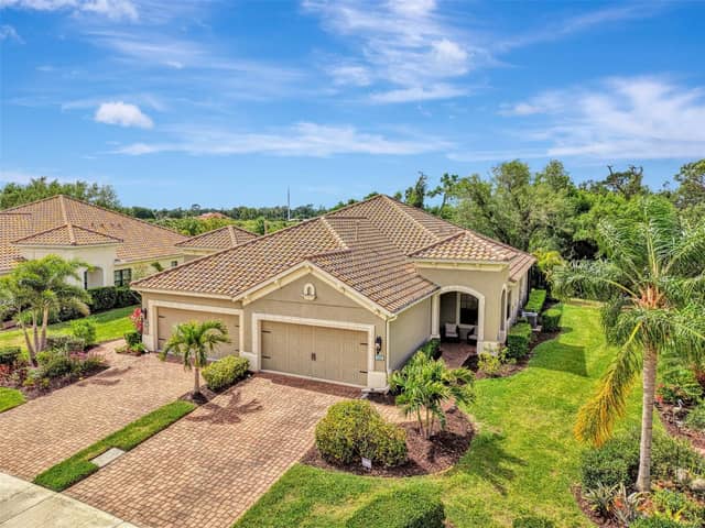 1321 BACKSPIN DR photo