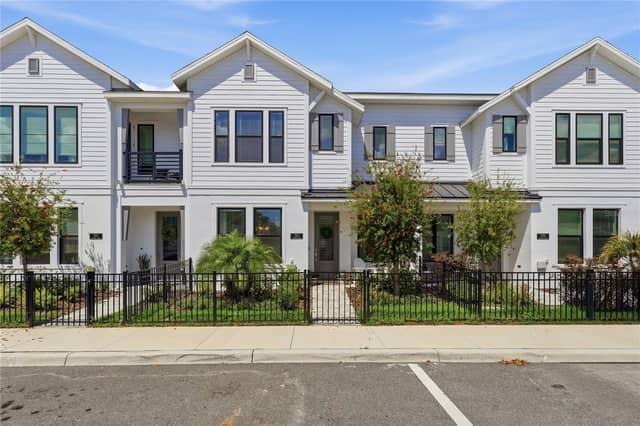 7221 SUTTON LN photo