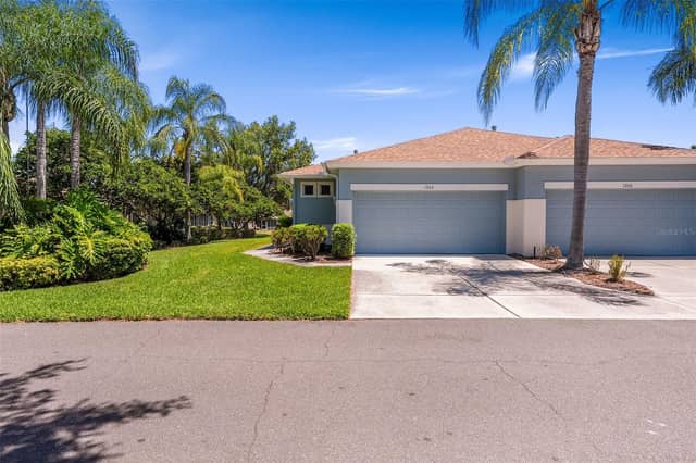 1204 HUNTINGTON GREENS DR #1204 photo