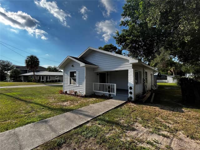 402 E EMMA ST photo