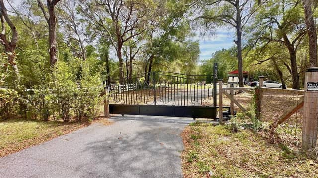 17622 CAUFIELD RD photo