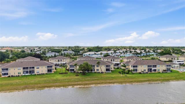 5800 SABAL TRACE DR #401 photo