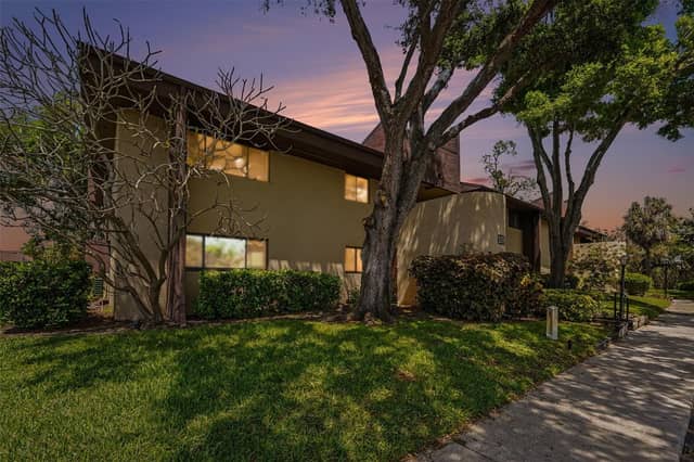 10755 VILLAGE CLUB CIR N #101 photo