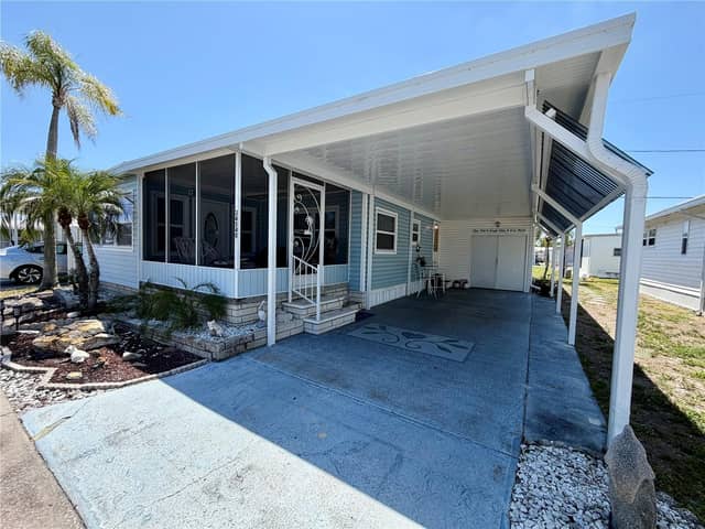 34540 VIOLET DR N photo