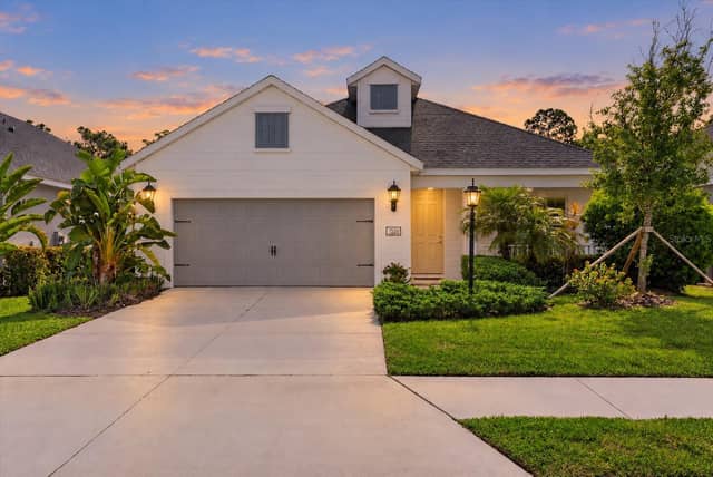 7526 RIDGELAKE CIR photo