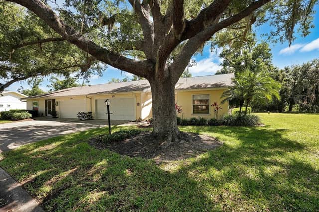 3925 OAKHURST BLVD photo