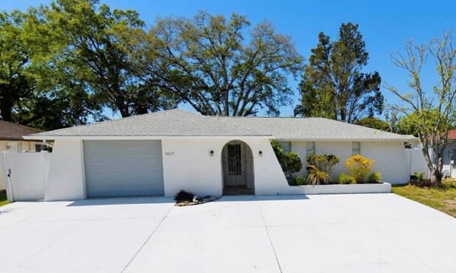 8923 CANDLEWICK LN photo