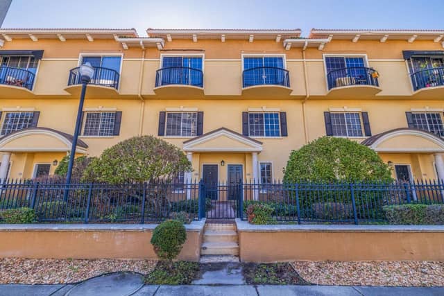 5252 W KENNEDY BLVD photo