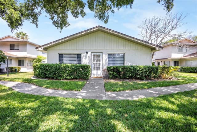 1831 BOUGH AVE #1 photo