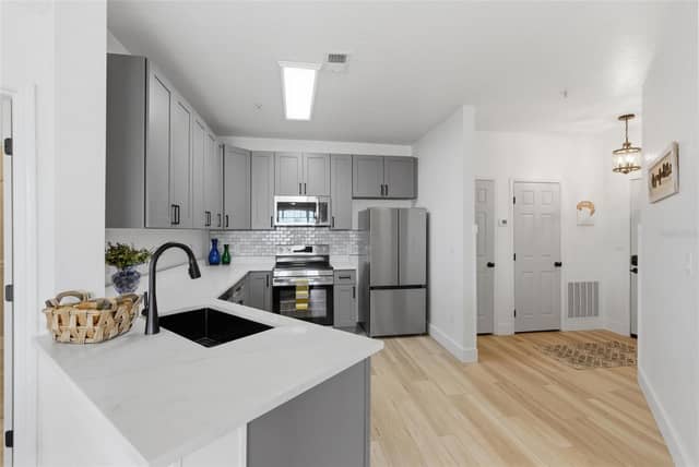 4323 BAYSIDE VILLAGE DR #312 photo