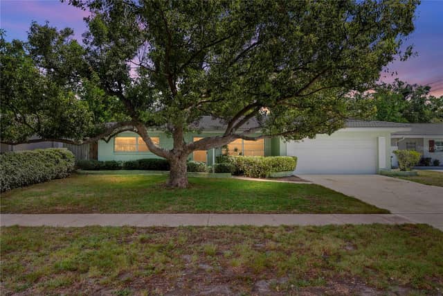 1413 EMBASSY DR photo