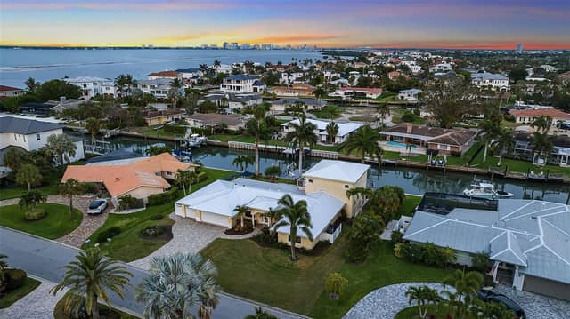 524 HORNBLOWER LN photo