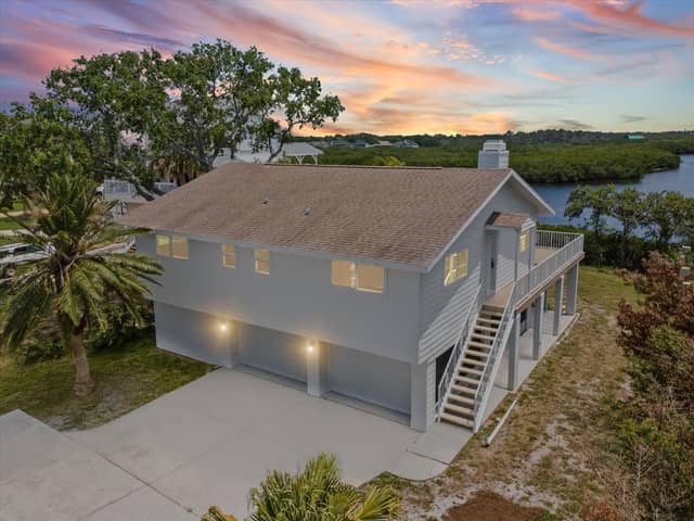 1647 SEA BREEZE DR photo