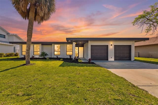 3917 E EDEN ROC CIR photo
